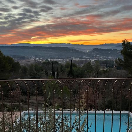 Villa Lumineuse Avec Piscine Clim 1Ere Etage Vue Panoramique Sur Les Montagnes Sur Le Site De La Sainte-Victoire Le Tholonet Zewnętrze zdjęcie